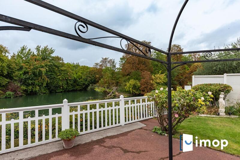 Maison - 160 m² - 5 pièces