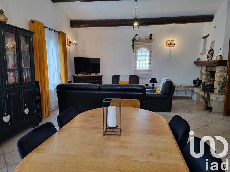 Maison - 237 m² - 7 pièces