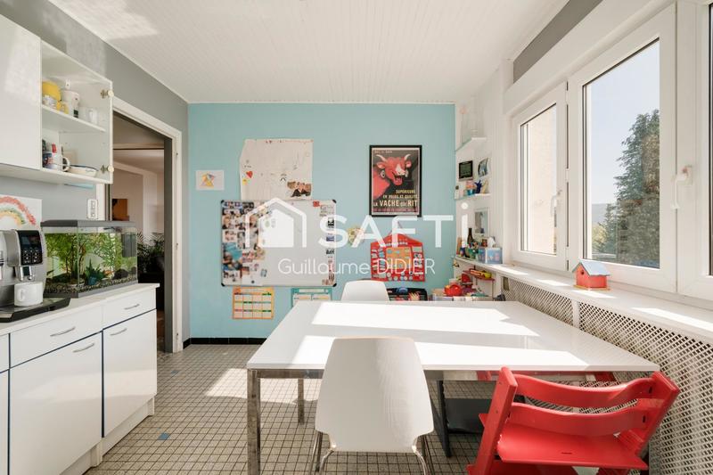 Maison - 170 m² - 6 pièces