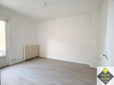 Maison - 60 m² - 3 pièces