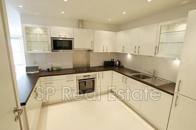 Appartement - 110 m² - 4 pièces