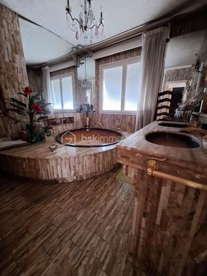 Immeuble - 268 m² - 8 pièces