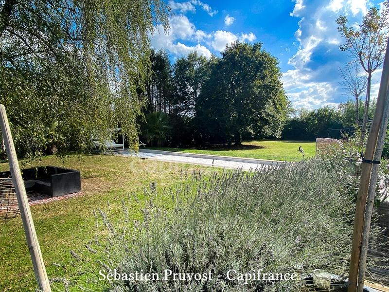 Maison de maîtres - 300 m² - 9 pièces