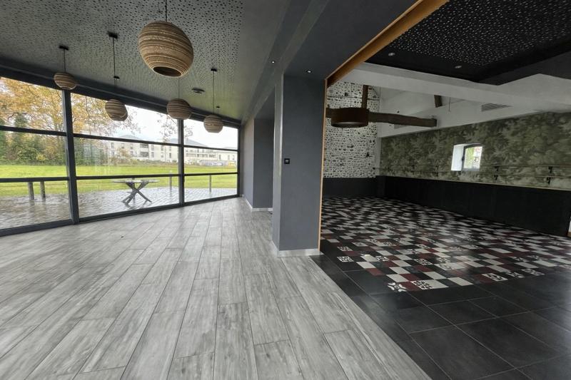 Local commercial - 630 m²