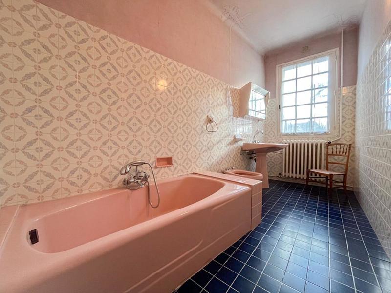 Maison - 349 m² - 15 pièces