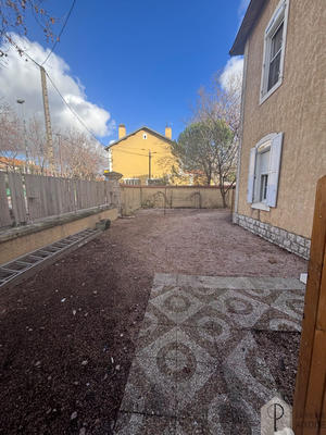 Appartement - 65 m² - 4 pièces