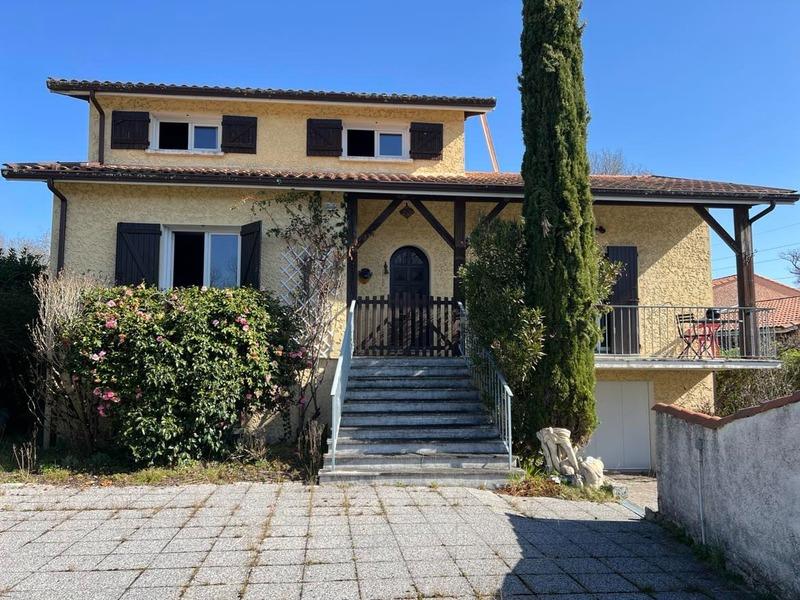 Maison - 135 m² - 6 pièces