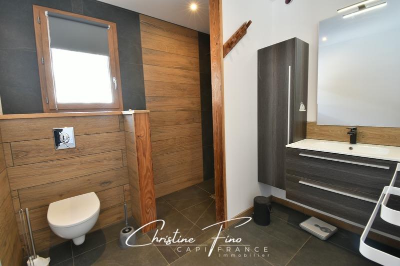 Châlet - 162 m² - 8 pièces