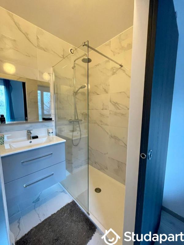 Chambre - 15 m² - 1 pièce