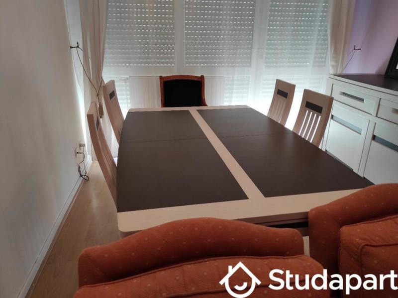 Chambre - 12 m² - 1 pièce