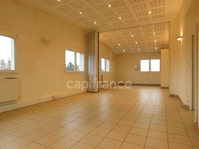 Bureau - 144 m² - 7 pièces