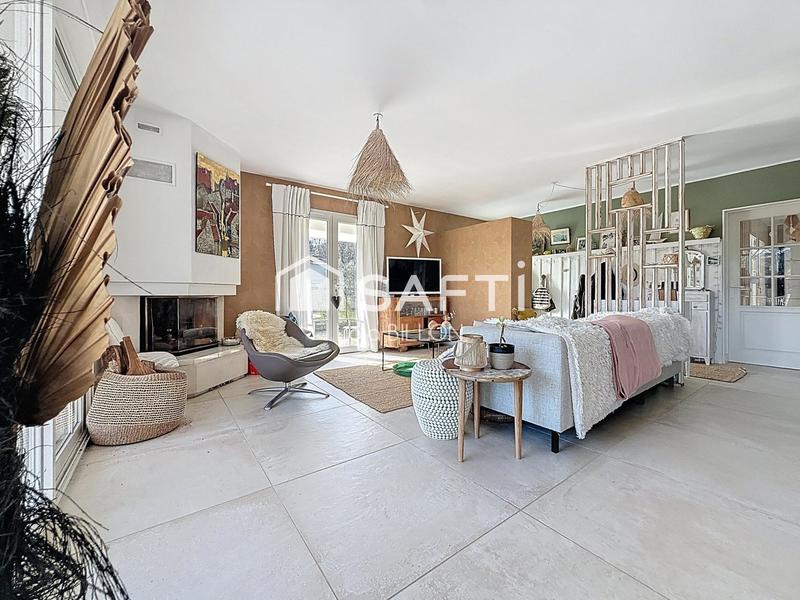 Maison - 102 m² - 4 pièces