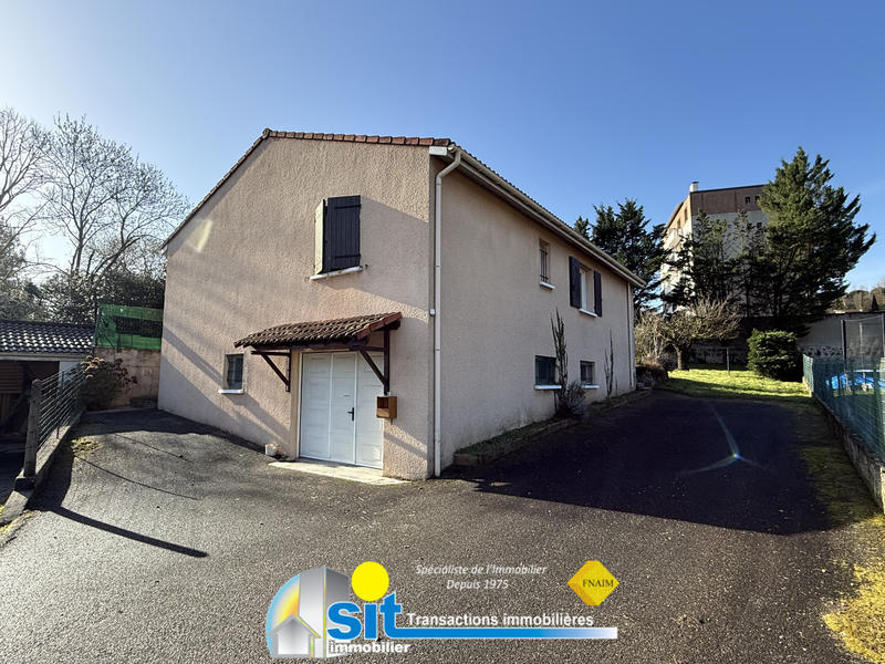 Maison - 136 m² - 6 pièces