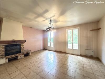 Maison - 80 m² - 4 pièces