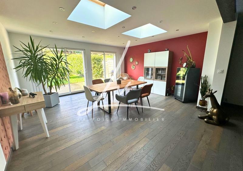 Maison - 150 m² - 6 pièces