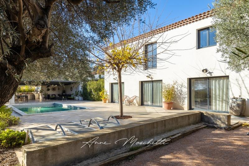 Maison - 160 m² - 6 pièces