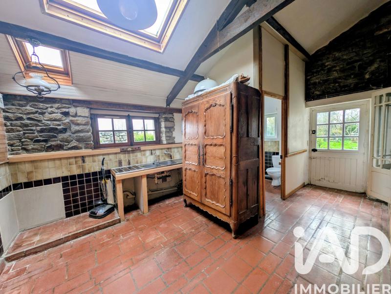 Maison - 270 m² - 8 pièces