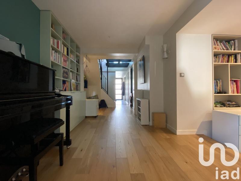 Maison - 207 m² - 7 pièces