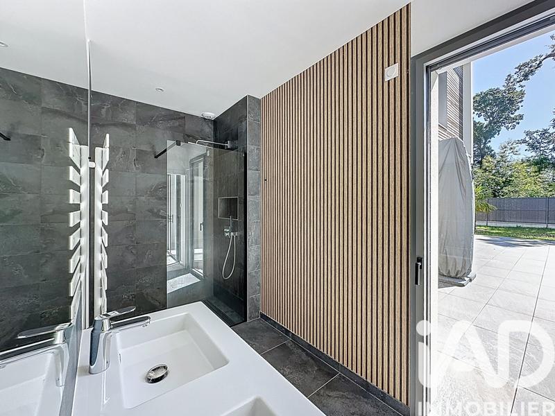 Maison - 165 m² - 5 pièces