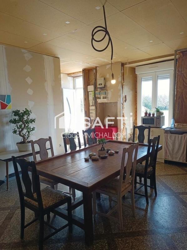 Maison - 120 m² - 4 pièces