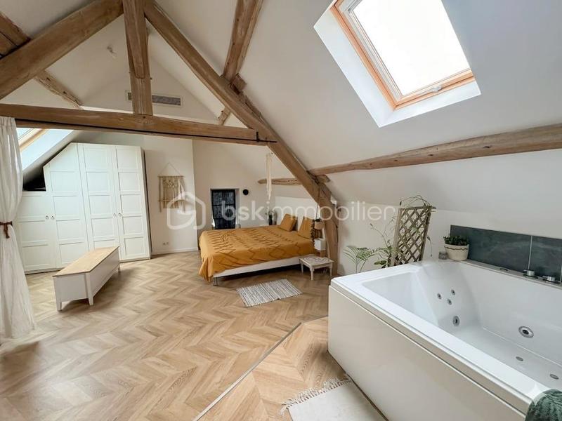 Maison en pierre - 138 m² - 6 pièces