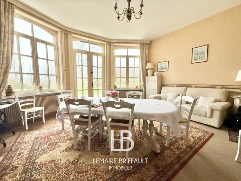 Maison - 570 m² - 16 pièces