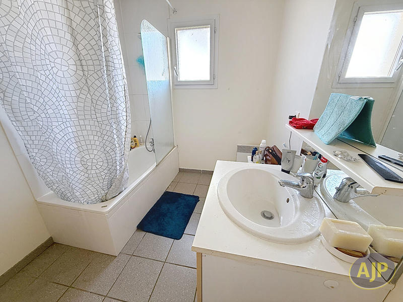 Maison - 70 m² - 3 pièces