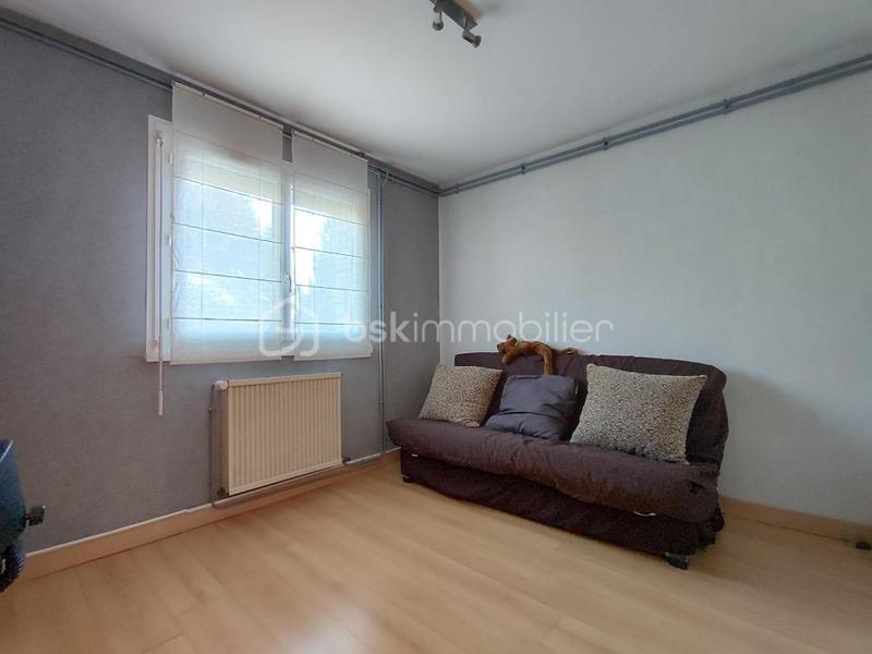 Maison traditionnelle - 256 m² - 9 pièces