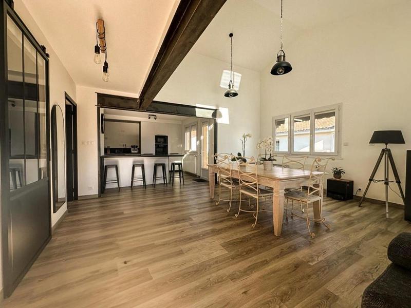 Maison - 128 m² - 7 pièces