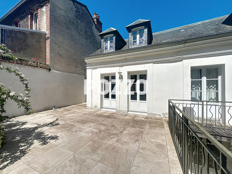 Maison - 163 m² - 6 pièces