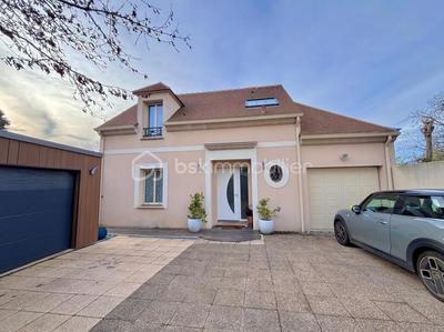 Maison d'architecte - 131 m² - 6 pièces