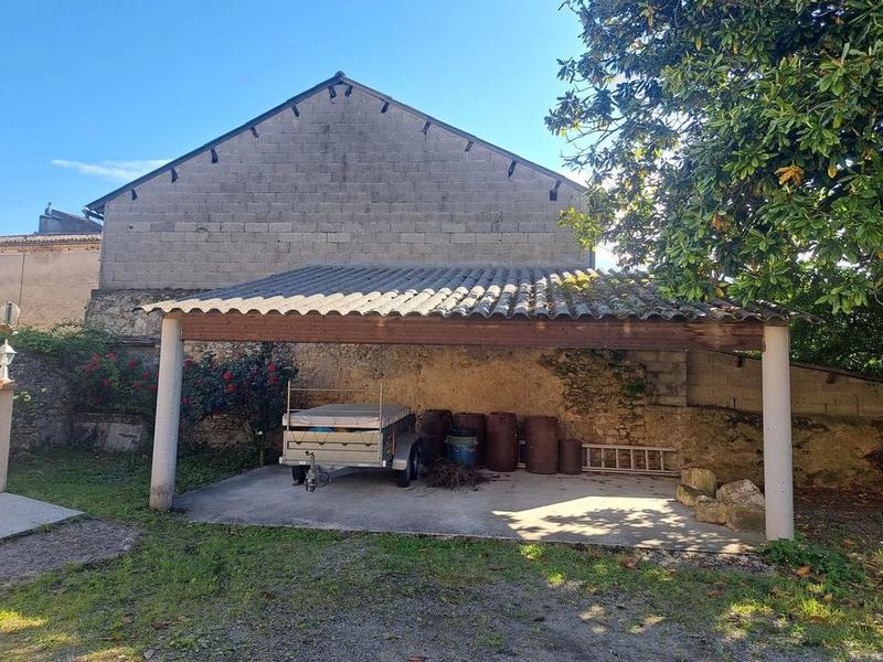 Maison - 230 m² - 8 pièces