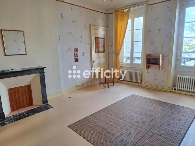 Maison - 248 m² - 8 pièces