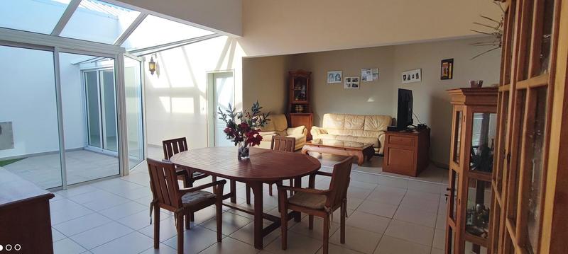 Maison - 157 m² - 5 pièces