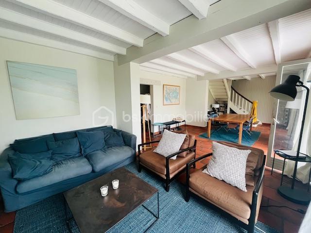 Maison - 136 m² - 5 pièces