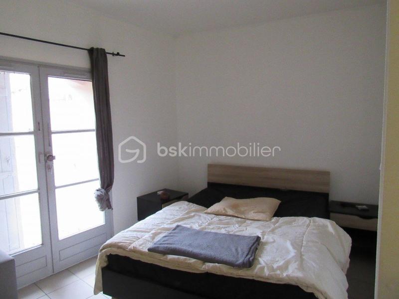 Immeuble - 267 m² - 11 pièces