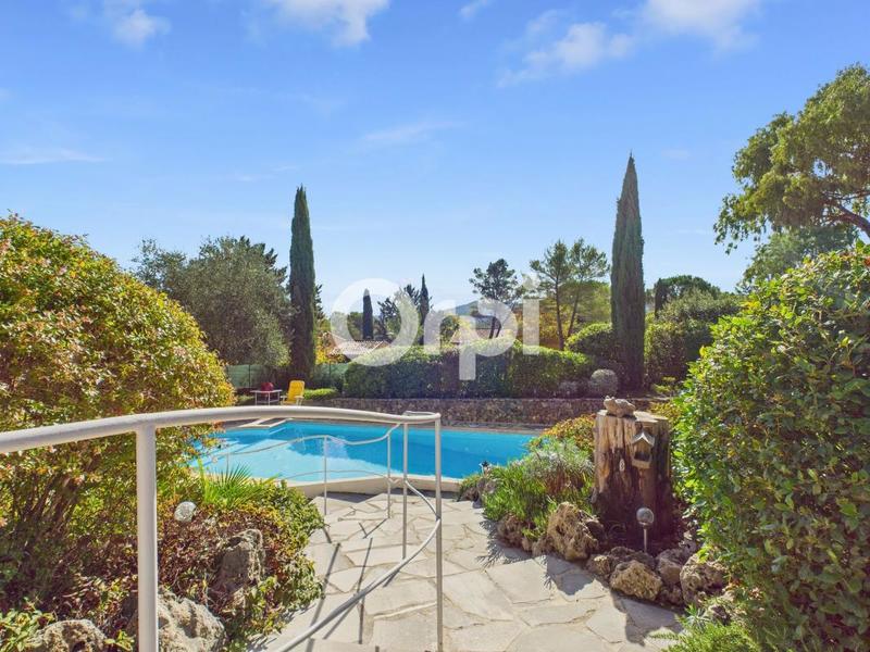 Maison - 136 m² - 4 pièces