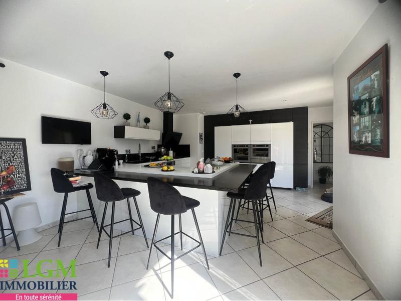 Villa - 170 m² - 5 pièces