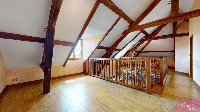 Propriété - 226 m² - 8 pièces