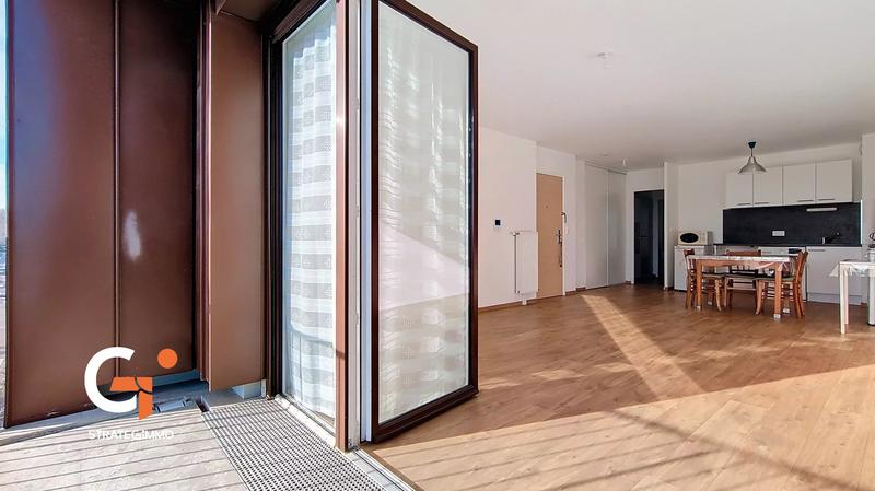 Appartement - 82 m² - 4 pièces