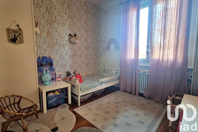 Maison - 211 m² - 7 pièces