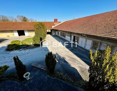 Maison - 219 m² - 7 pièces