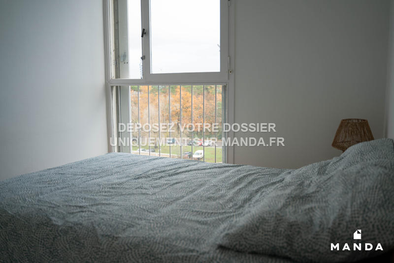 Chambre - 10 m² - 5 pièces