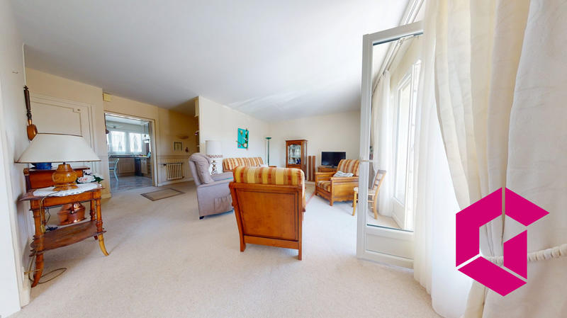 Appartement - 101 m² - 5 pièces