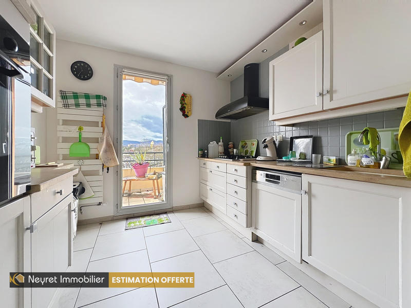 Appartement - 114 m² - 3 pièces