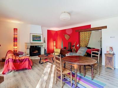 Maison - 128 m² - 7 pièces