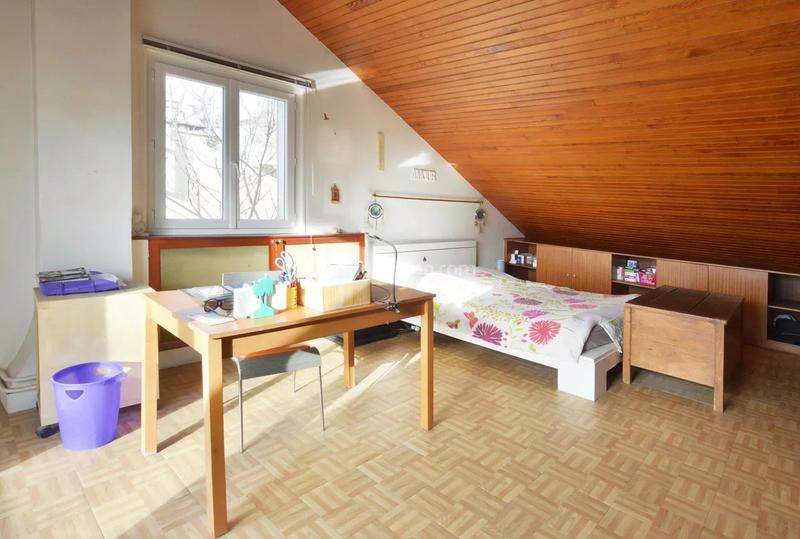 Maison - 165 m² - 8 pièces