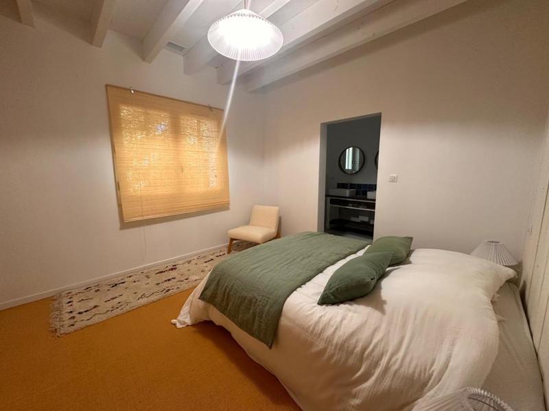 Demeure - 310 m² - 6 pièces