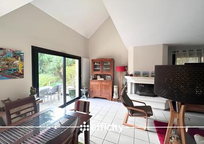 Maison - 135 m² - 5 pièces