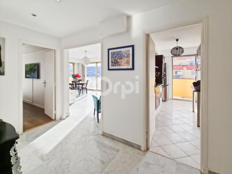 Appartement - 77 m² - 3 pièces